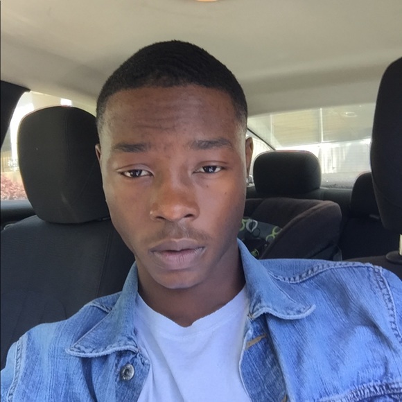 Meet your Posher, Offday - Picture 1 of 1